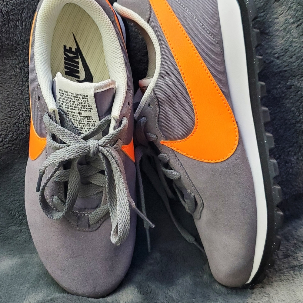 Nike Wmns Pre-Love O.X. 'Gunsmoke Orange'